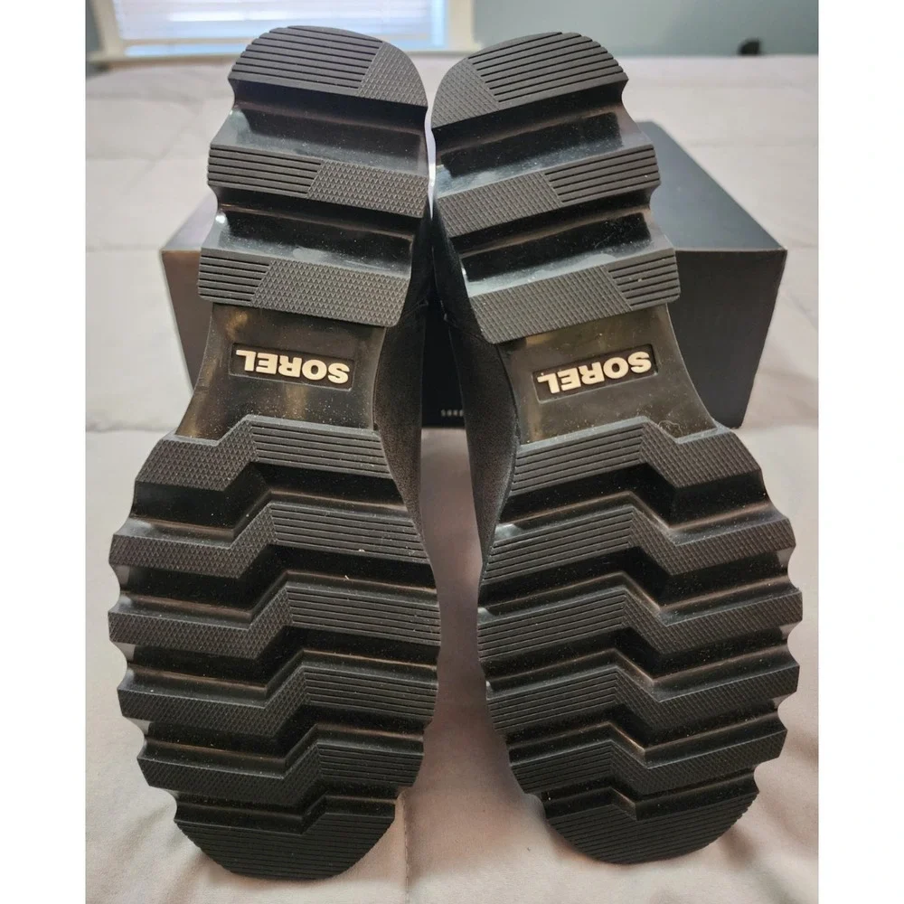 SOREL®‎ Women's 9.5 WIDE Joan Of Arctic™ Wedge III Zip Boot, Quarry/Black - $220